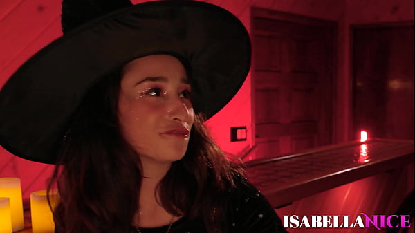 Lesbian_Babe Isabella Nice Seduces Zoey_Foxx While On Halloween_Party