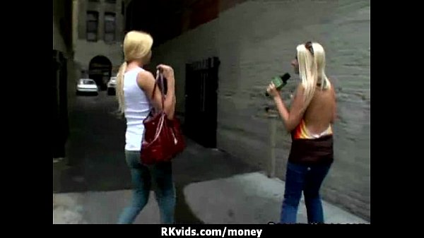 Sexywild chick getspaid tofuck 24