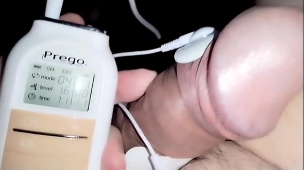 Homo Kotilainen jerking and cumming on balcony at night.