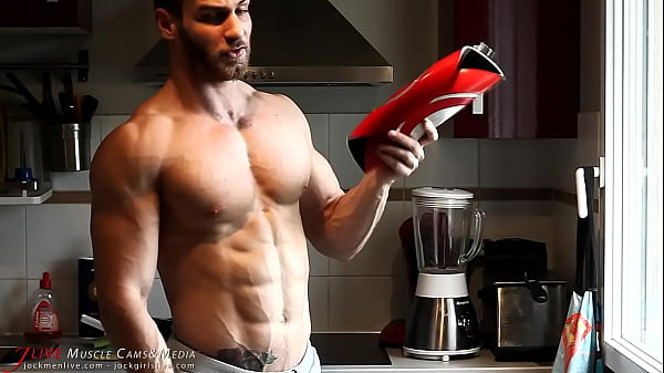 Play MP4 - Twisting a frying pan easily