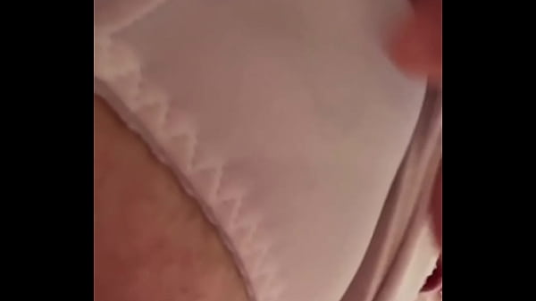 Show virtuel je me gode la chatte le cul je suce mes sein et mon gode 