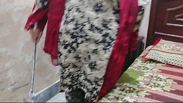 Nonton Beautiful Horny Maid Sloppy Blowjob thumbnail