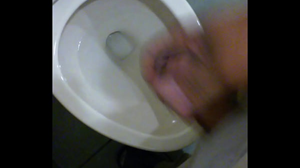 Quick_jerk in_a c store restroom