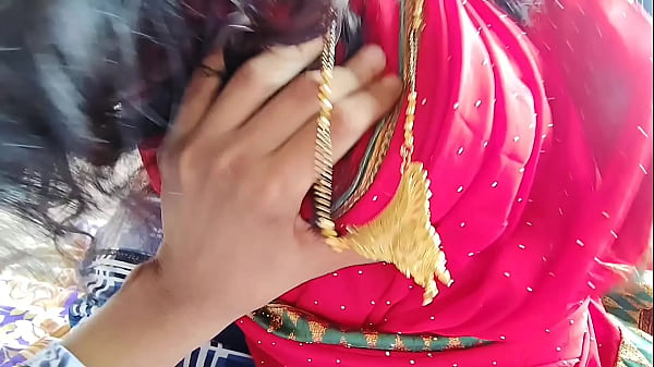 Play MP4 - कामवाली कांताबाई उर्फ मुस्कान भाभी कि मकान मालिक ने थुक लगाकर गांड और चुत चोदी