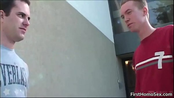 Two cute gay dudes have fun sucking cock gay porno