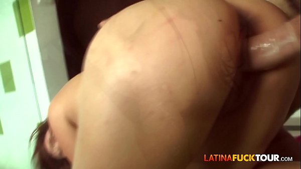 Young Amateur Latina Enjoying_a Big Dick