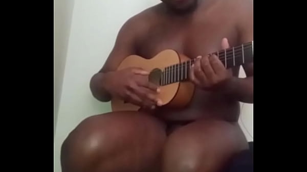 Things i do for free to stay warm when the weather gets cold such as growing my hair and jogging while testing music 