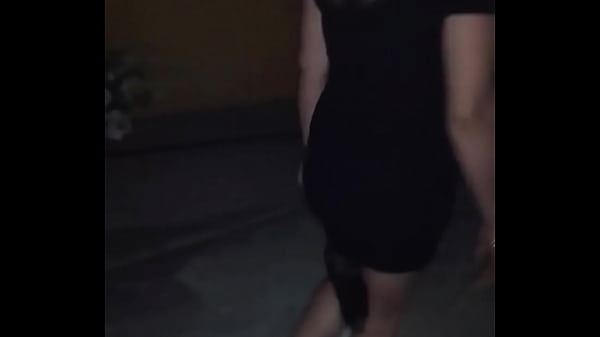 De nuevo exibiendomeen un baño público con mi colita de zorrita 14