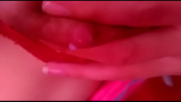 Nonton Pezones Claros thumbnail