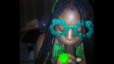 Nonton Spring Break Blowjob In New Orleans thumbnail