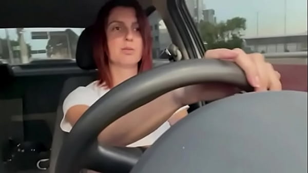 Play MP4 - Nua na parada de caminh&otilde;es