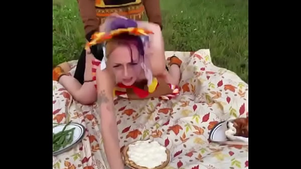 Play MP4 - First Pilgrims on Thanksgiving