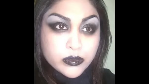 Gothic make up look 
