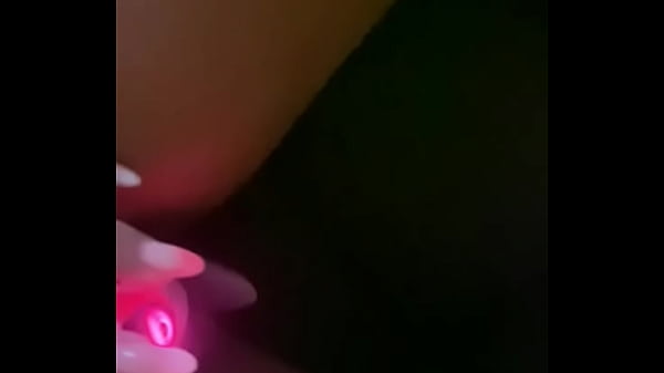 Puta de corno com vibrador no pedagi 