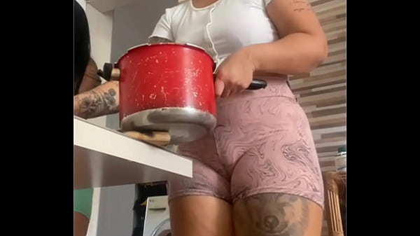 Play MP4 - A Buceta mais inchada que vc j&aacute; viu