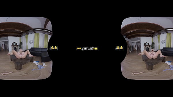 Virtual reality porn pussy pissing with stunning blonde vinna reed 