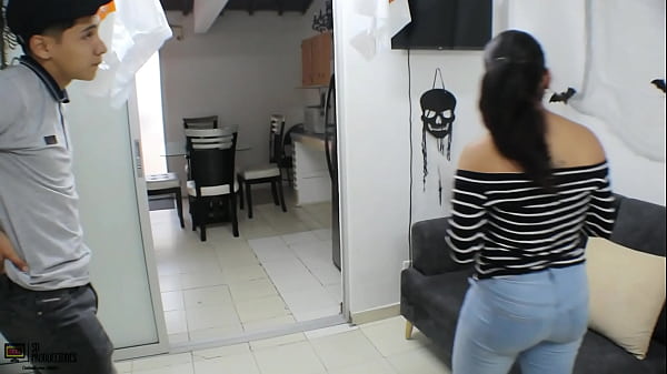 Brunette Cachonda Siendo Follada Por Una Gran Polla Hl thumbnail