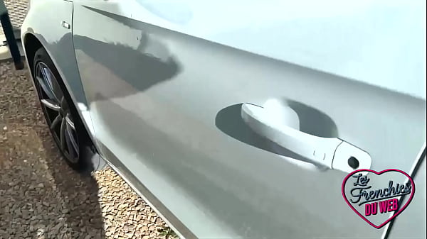 Nonton Mia, Belle Brune, Savoure Deux Queues Bien Dures thumbnail