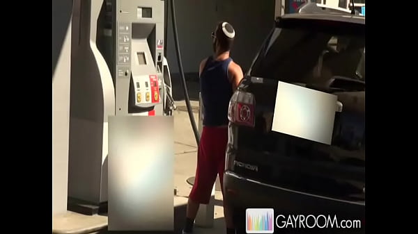 Quick Jerk Session in Store 