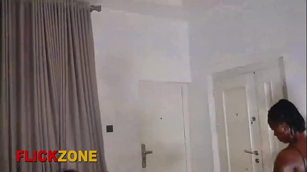 Nonton Maid Serves Her Boss Good thumbnail