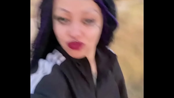 Nonton Un Hombre Me Sigue Y Acabamos Follando! thumbnail