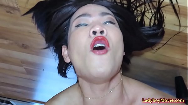 Ladyboy Bowie Masturbating Solo 