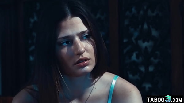 Thankful MILF stepmom Krissy Linn and teen Kamryn_Jade pleasing the landlords big_cock