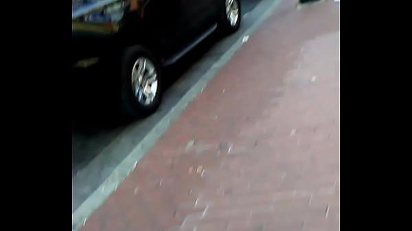 Quick shot of a phat ass 