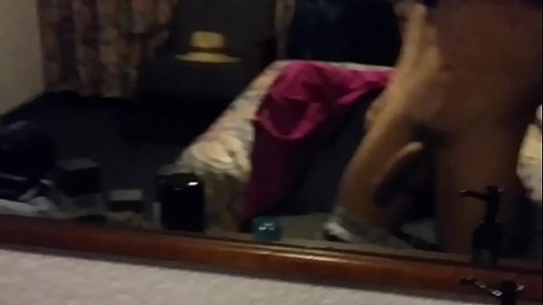 Yo sacudiendo mi verga h&uacute_meda