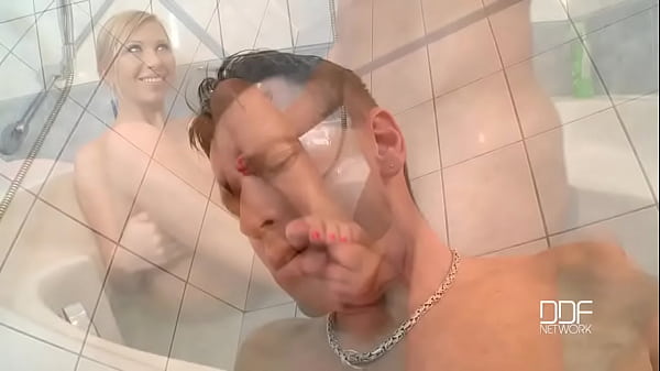 Nonton Newbie's Nimble Footjob! thumbnail