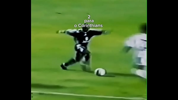 Edilson capetinha punindo as garotas espanholas no morumbi