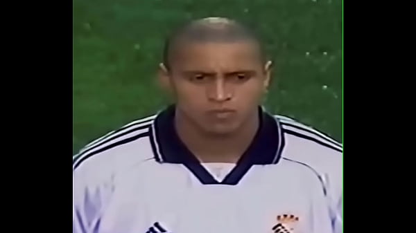 Edilson capetinha punindo as garotas espanholas no morumbi