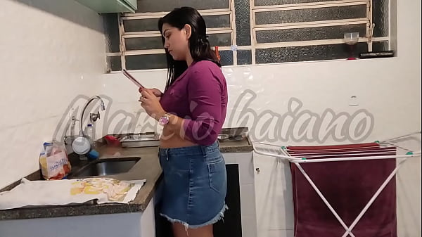 Play MP4 - SAFADA MANDOU MARIDO PRO MERCADO PARA TRANSAR COM OUTRO MACHO ESCONDIDO - Nicoly Mattos e Lukas Zaad &period;assista completo no red