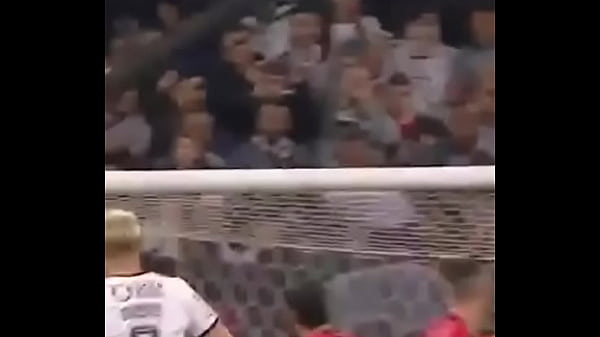 Loiro do corinthais fodendo o althetico paranaense gostoso 