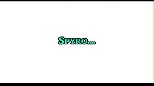 Nonton Spyro's Adventure thumbnail