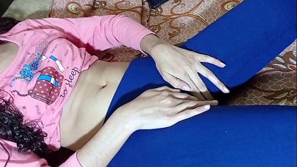 Play MP4 - Wife ki chut me kaala big Lund Desi chudayi Sex video