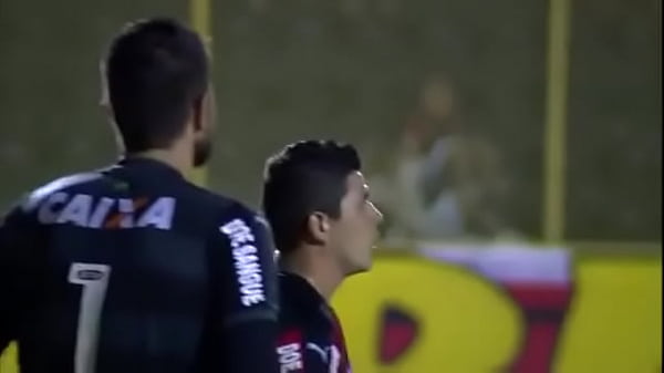 Comendo cu de sardinha no barrad&atilde;o