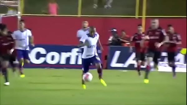 Leão engolindo jahia no Barraquistão