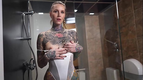 Ggg John Thompson - German Piss Slut In Bathroom thumbnail