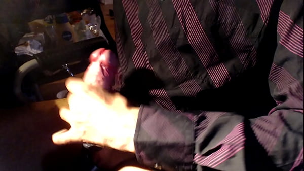 long vid of me onwebcam jerking_my huge veiny cock with cumshot