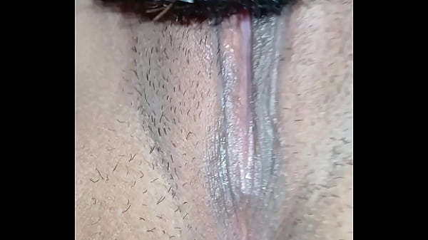 Ella tuvo un orgasmo incre&iacute;ble despu&eacute;s de mucho sexo oral 