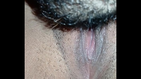 Ella tuvo un orgasmo incre&iacute;ble despu&eacute;s de mucho sexo oral 