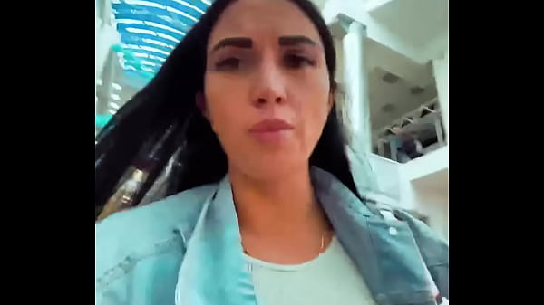 Nonton Are Russians Still Hot? thumbnail