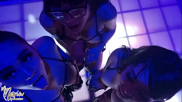 Hacemos_show en_Mexicaliy mi novio nos_coge en_plena pista y nos da su_semen y_no lo comemos