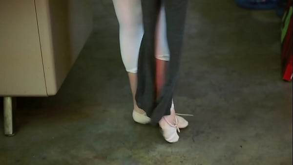 Play MP4 - ballerina lesbians HD - ballet dancers