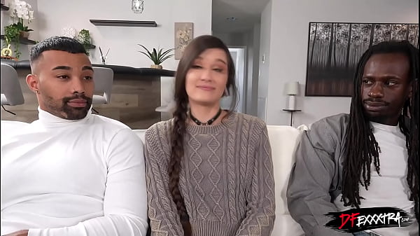 Play MP4 - Oh&comma; don't worry about him&period; This is my house&period;