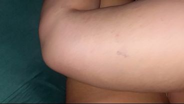 Si, asi cari&ntilde;o dale un beso en la puntita 