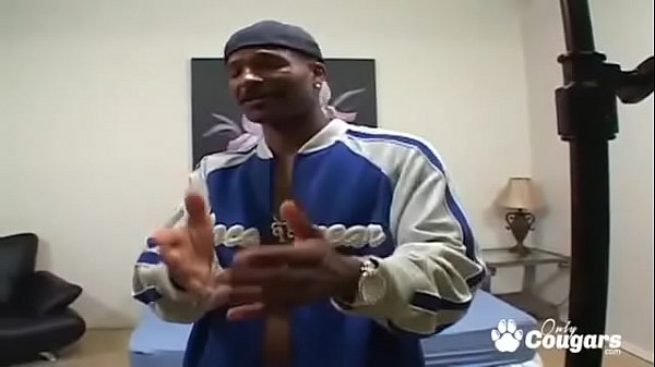 Play MP4 - MILF Felony Loves A Good BBC