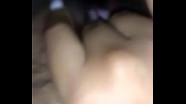 Novia curvy masturbandoserico