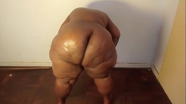 FUCKING MY BBW BIG ASS AND SHE CRY LIKE A BABY 